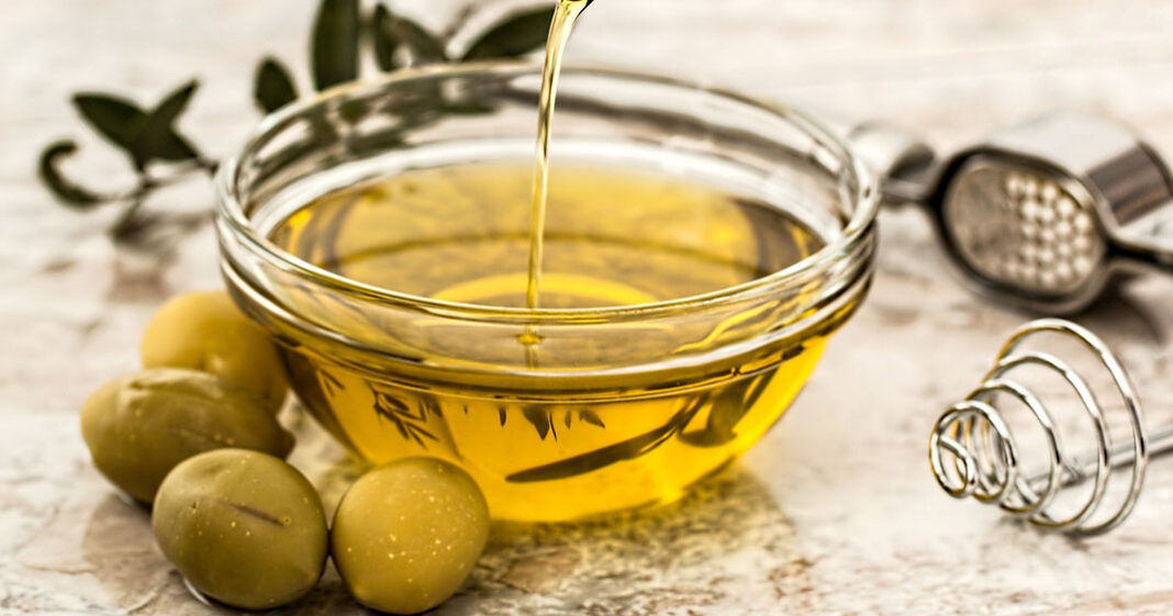 Réduire nos chances de mourir de maladies graves serait possible grâce à une demi-cuillère à soupe d'huile d'olive