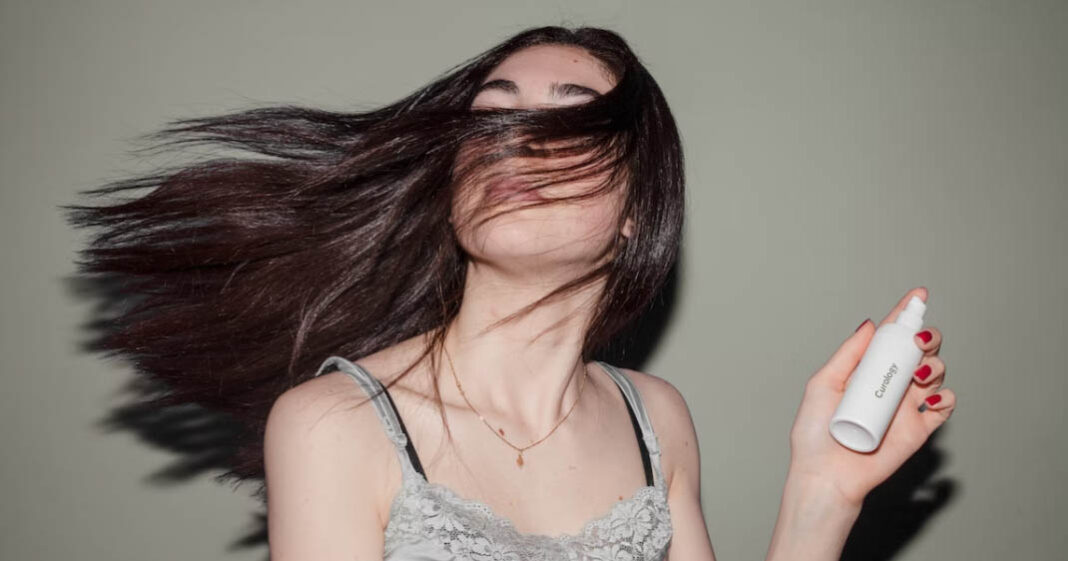 L'impact des produits chimiques pour défriser les cheveux étudié
