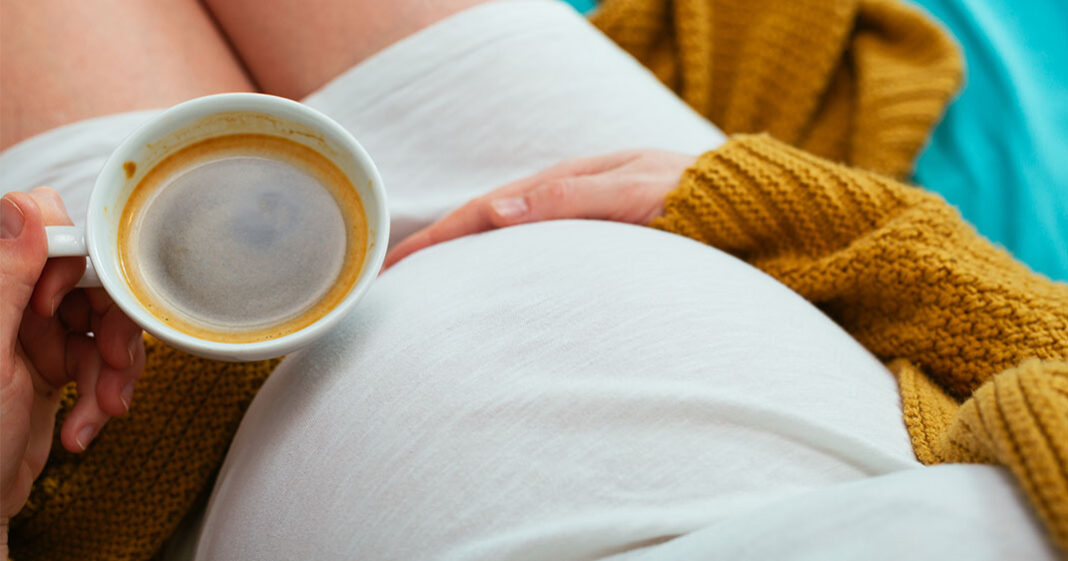 Le café impacterait la croissance du fœtus