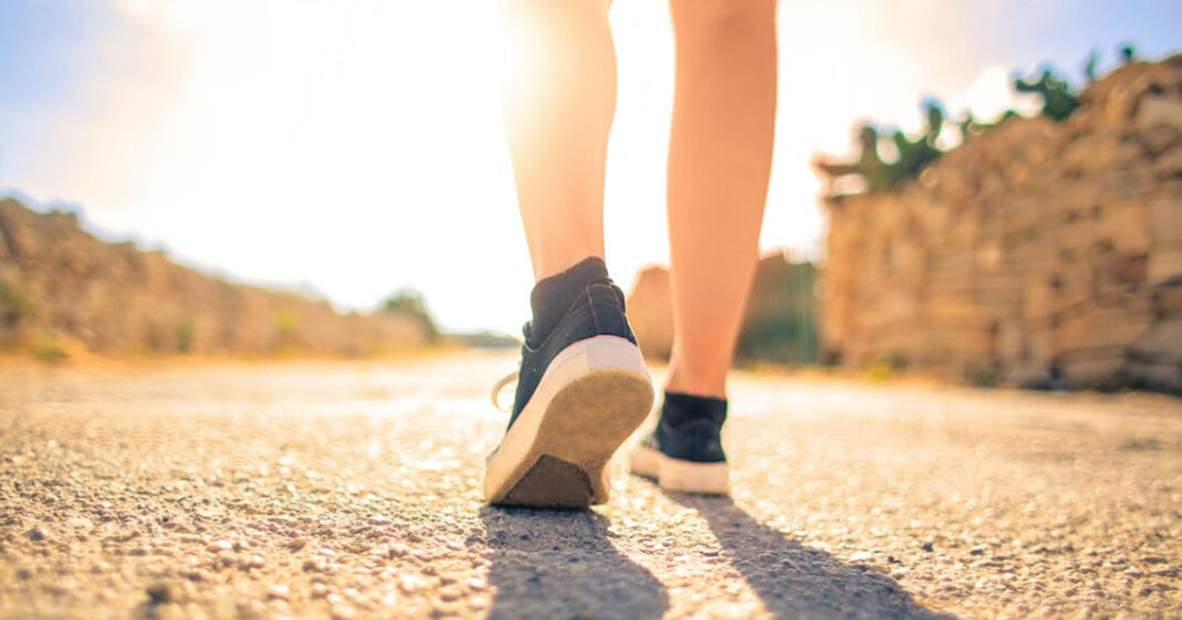 Marcher un peu chaque jour éviterait un décès prématuré sur 10