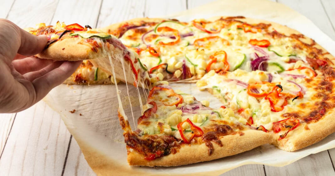 Manger de la pizza une fois par semaine agit sur les douleurs de la polyarthrite