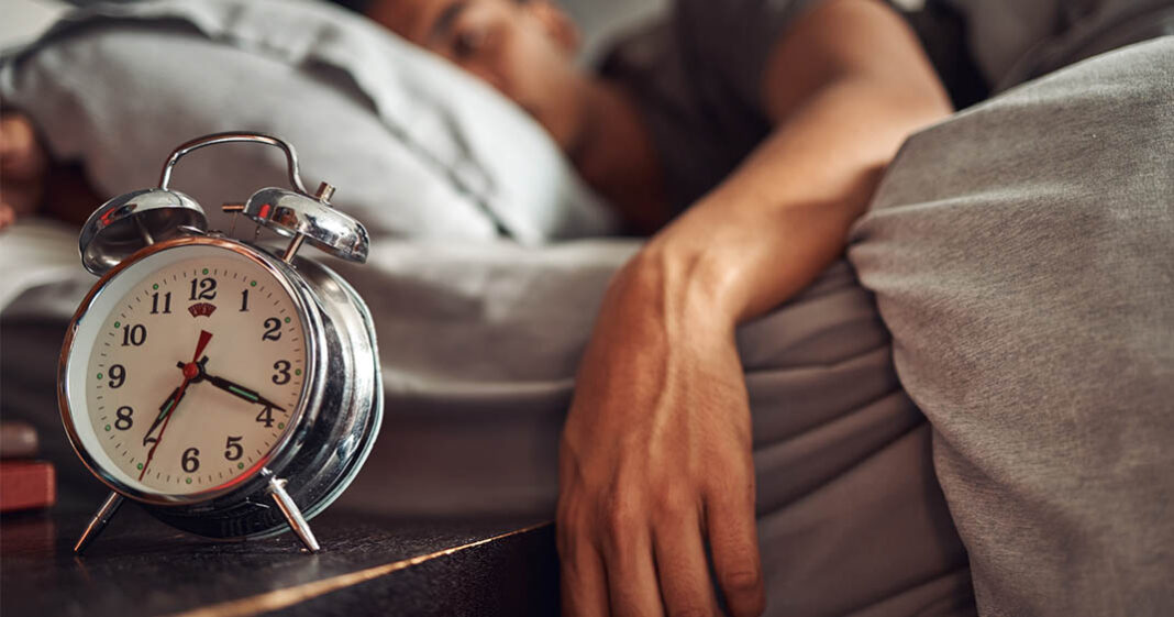 Repousser le moment du réveil rendrait plus alerte le matin