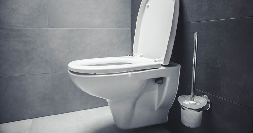Aller trop ou peu souvent aux toilettes peut être un symptôme à surveiller