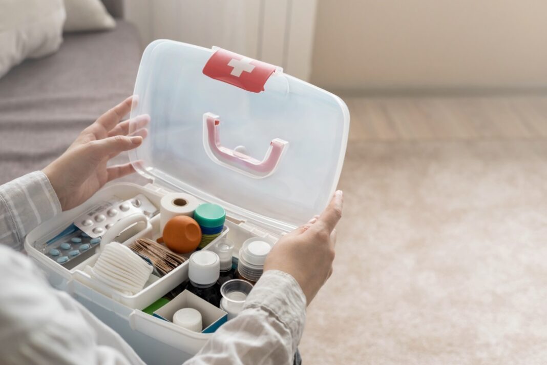 trousse de pharmacie vacances