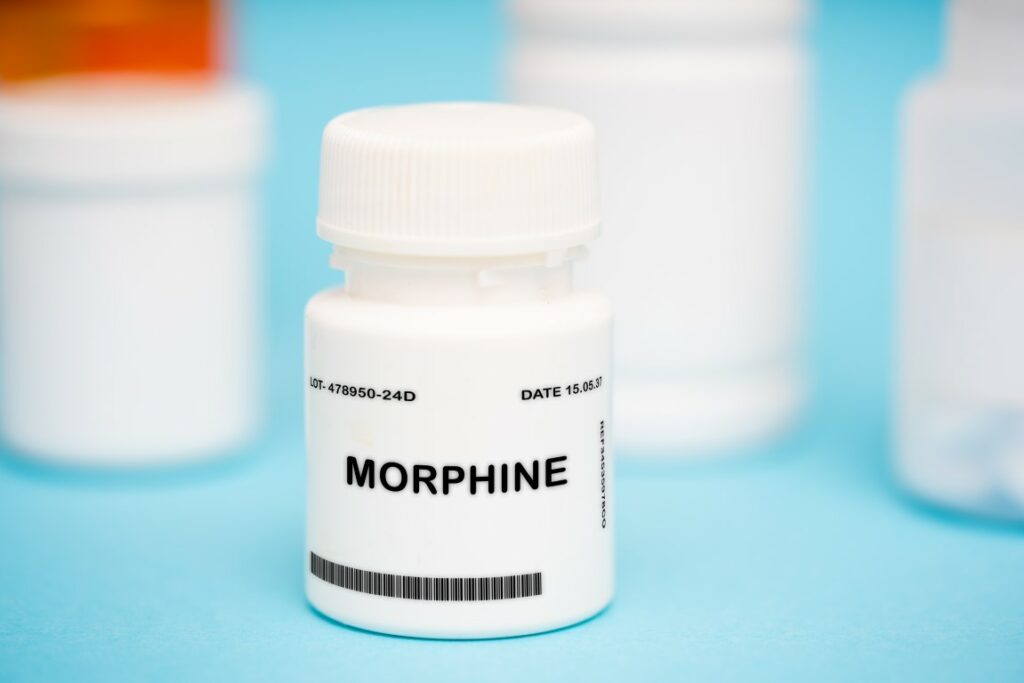 La morphine est l'un des rares traitements qui soulagent les douleurs de la maladie de la pierre
