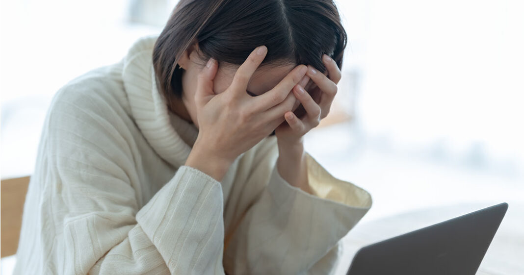 Les risques de dépression seraient augmentés à la préménopause