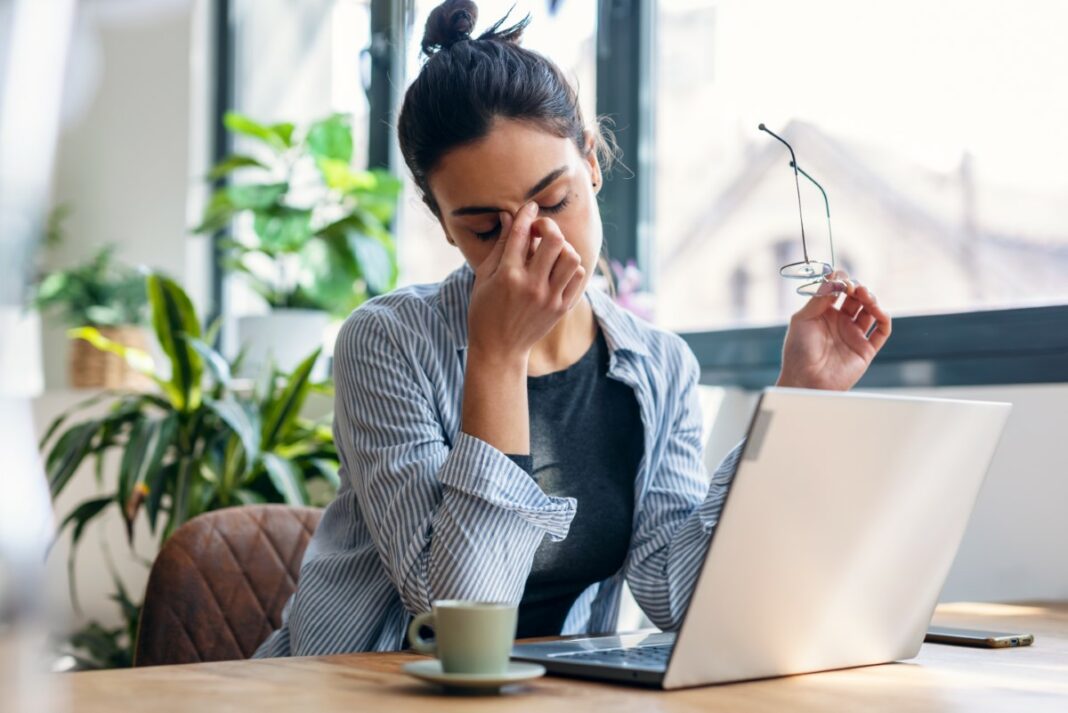 Fatigue visuelle : comment soulager vos yeux face aux écrans ?