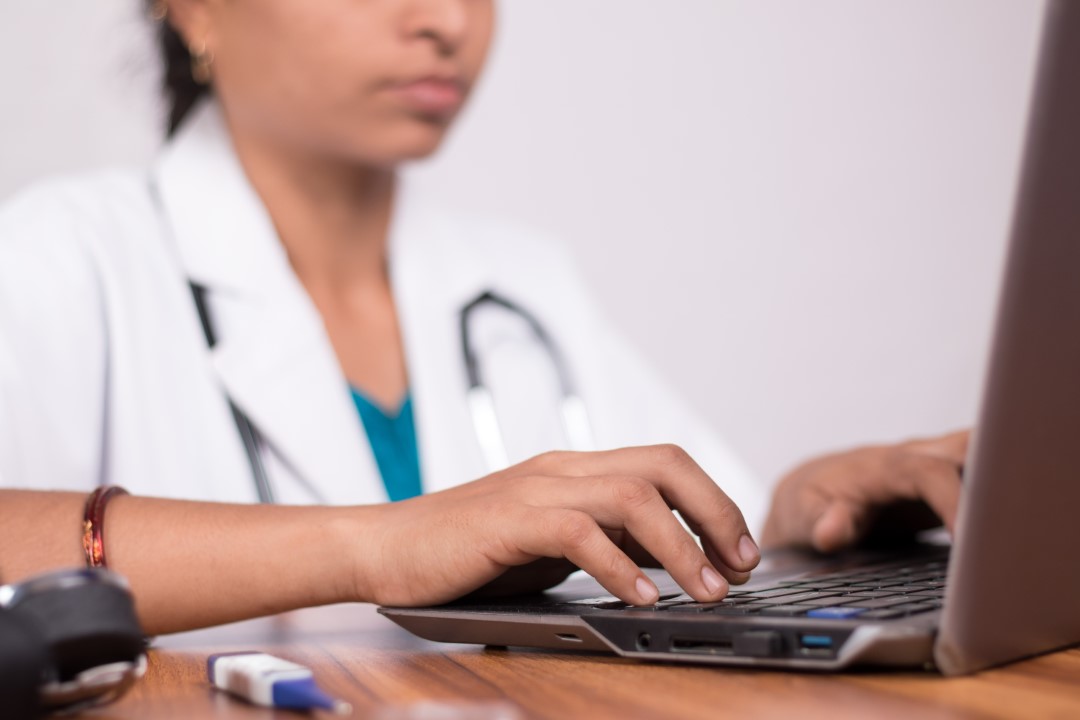 Médecin libéral et insuffisance des régimes obligatoires en France